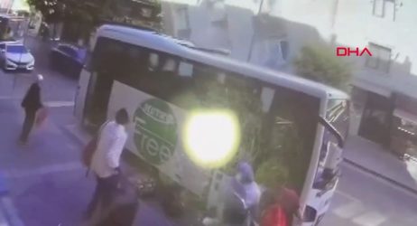 Κωνσταντινούπολη: Ενας νεκρός από την κατάρρευση του κτιρίου – Ανασύρθηκαν επτά τραυματίες