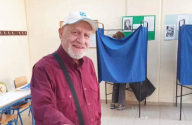 “Εφυγε” από τη ζωή ο ηθοποιός Κωστής Νομικός