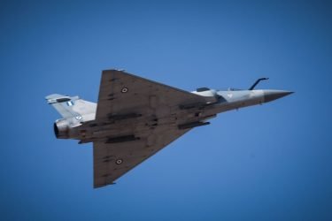 Μιράζ 2000-5: Πως το εγκατέλειψε η πιλότος (ΒΙΝΤΕΟ)