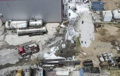 Φωτιά σε βιομηχανία στο Κιλκίς – Κάηκαν τρεις δεξαμενές με μεθανόλη (ΒΙΝΤΕΟ)