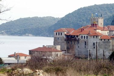 Θεσσαλονίκη: Ελεύθεροι τρεις μοναχοί της παλιάς αδελφότητας Εσφιγμένου
