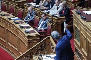 Γεωργιάδης-Πολάκης: Κόντρα με χαρακτηρισμούς στην Βουλή (ΒΙΝΤΕΟ)