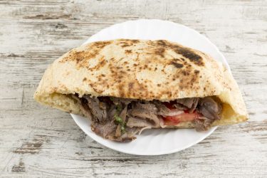Σε “πόλεμο” Γερμανία και Τουρκία για το αυθεντικό ντονέρ και την συνταγή του