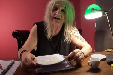 «Είμαι πιστός στην ιδέα του χριστιανισμού, όμως σε κανέναν παπά και μητροπολίτη»