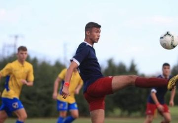 Λάρισα: Θρήνος για τον 17χρονο ποδοσφαιριστή που “έχασε” τη μάχη με τον καρκίνο