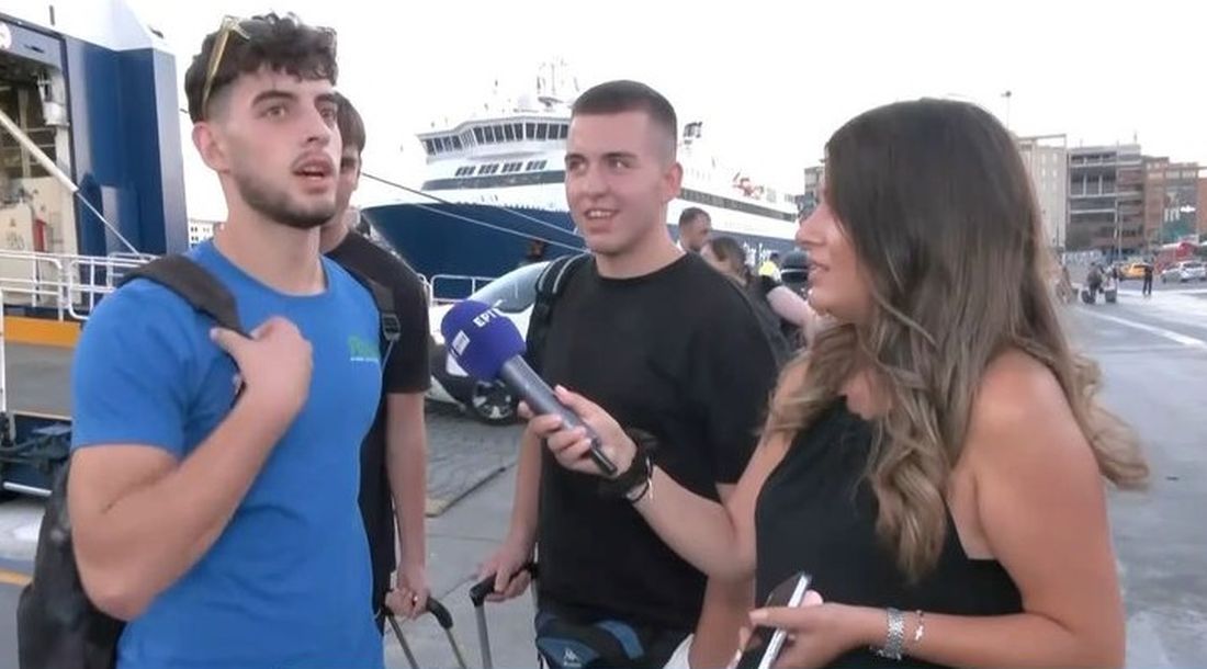 Νεαροί λιμάνι διακοπές