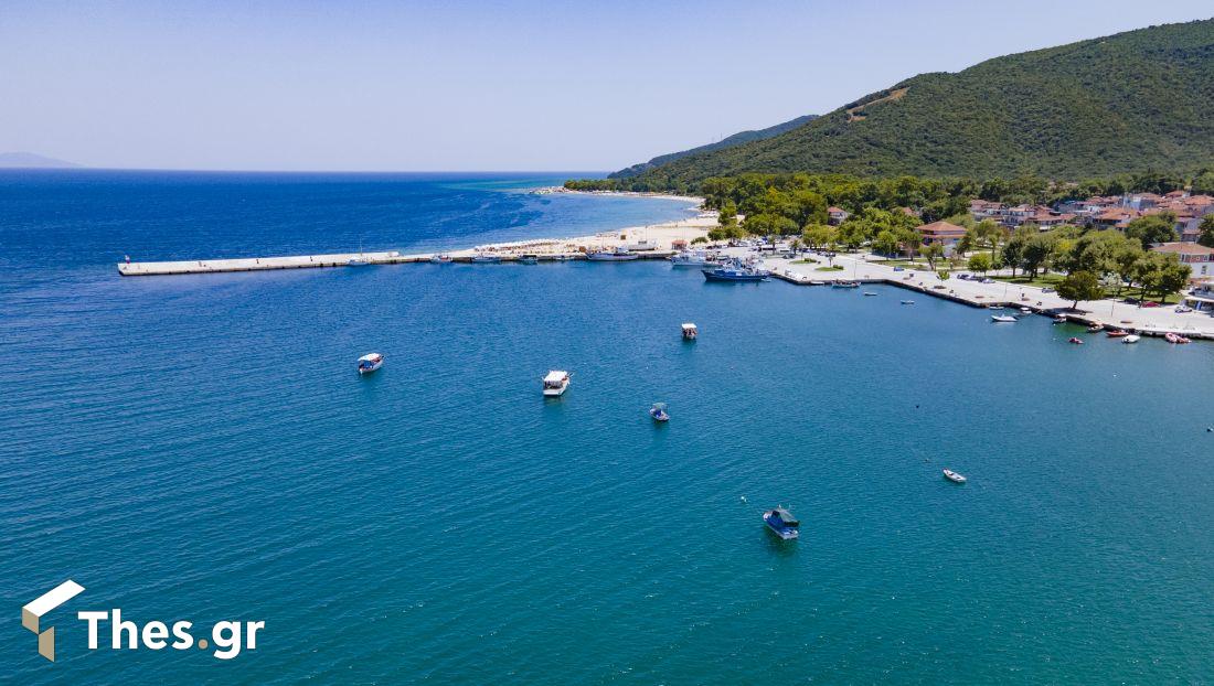 λιμάνι δυτική πλευρά Σταυρού θάλασσα διακοπές καλοκαίρι