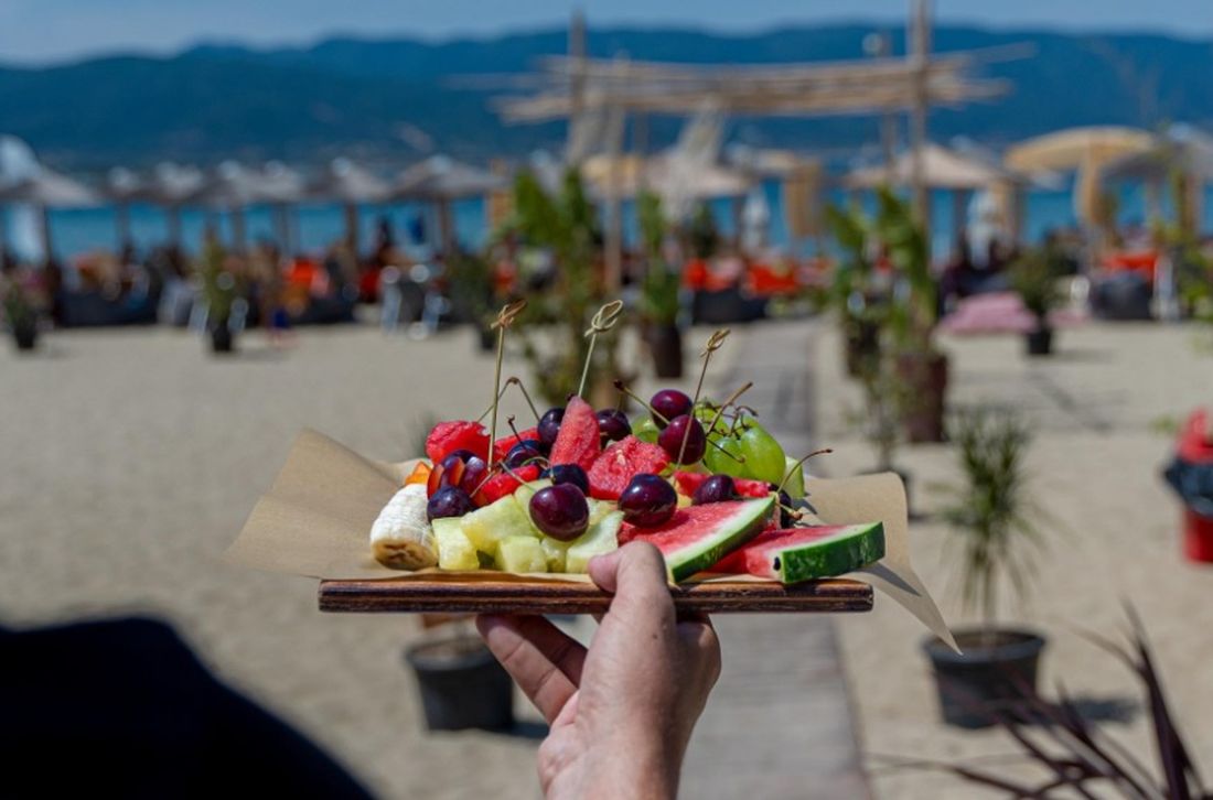 Yabanaki Beach Bar παραλία Μηλιές Σταυρός Θεσσαλονίκη διακοπές καλοκαίρι