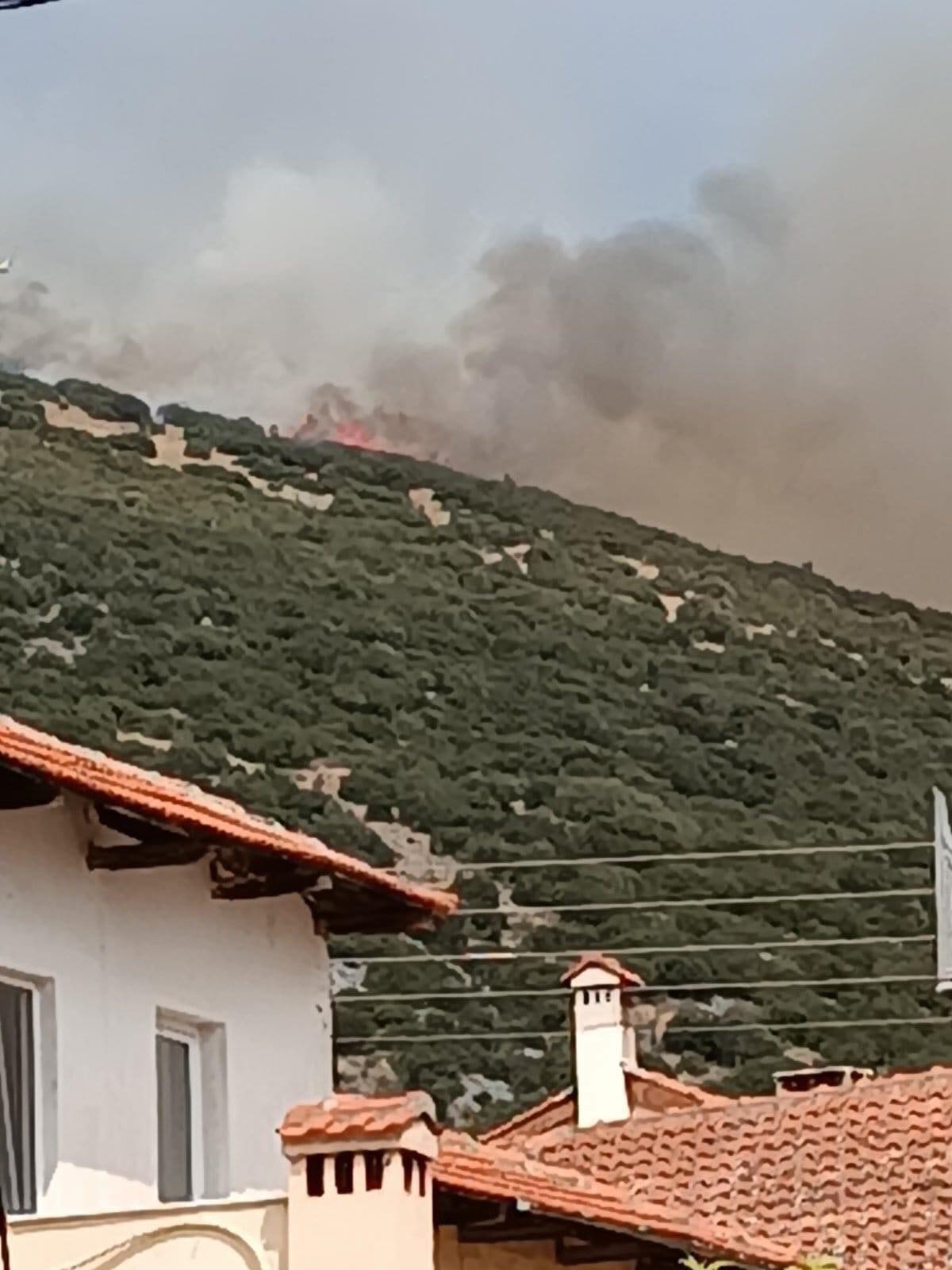 φωτιά Δράμα