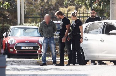 Κολωνός: Στα δικαστήρια ο 44χρονος που βίασε την 16χρονη φίλη του γιου του
