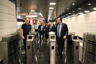 Το μετρό της Θεσσαλονίκης επισκέφθηκε ο Κάρστεν Ράσμουνσεν (ΦΩΤΟ)