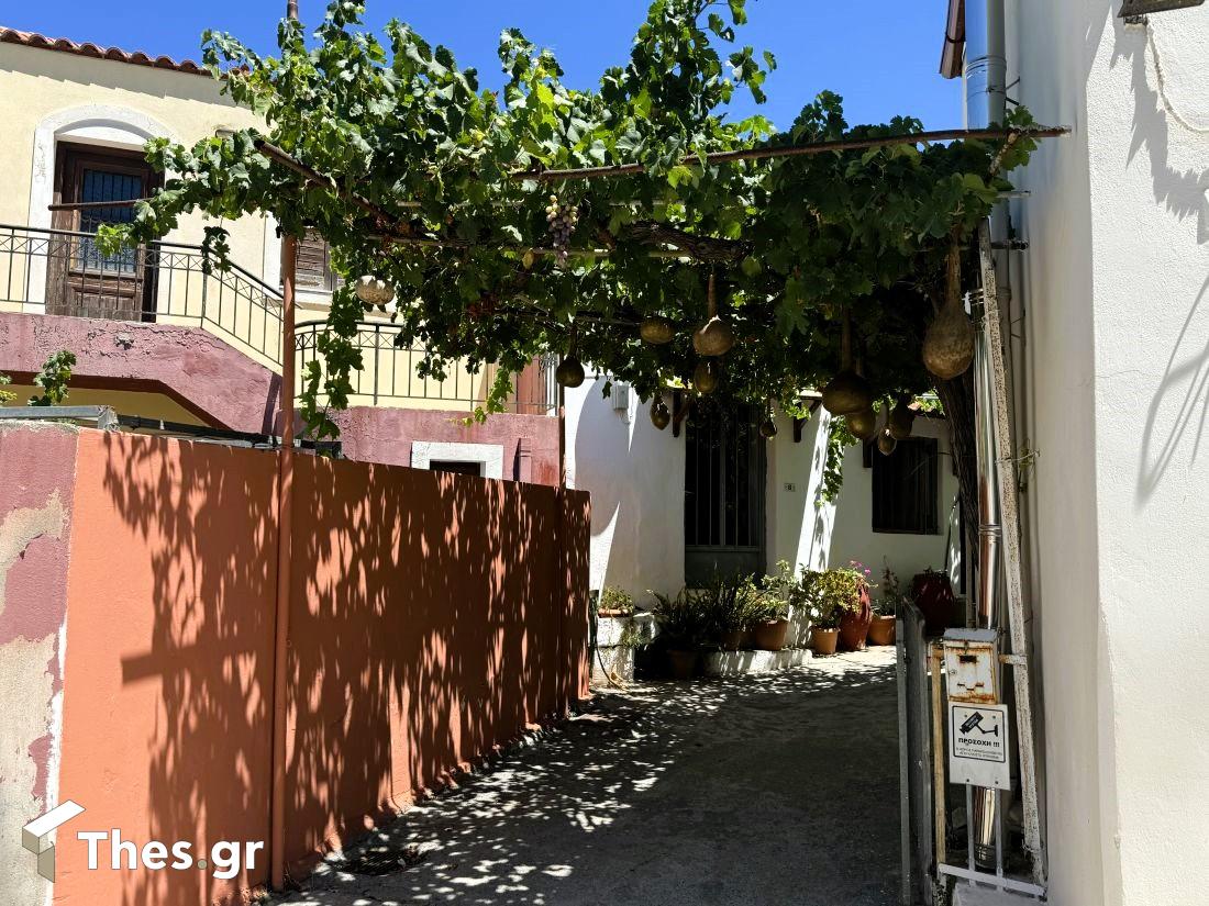 Αρχάνες χωριό Κρήτη Ηράκλειο διακοπές Archanes Crete