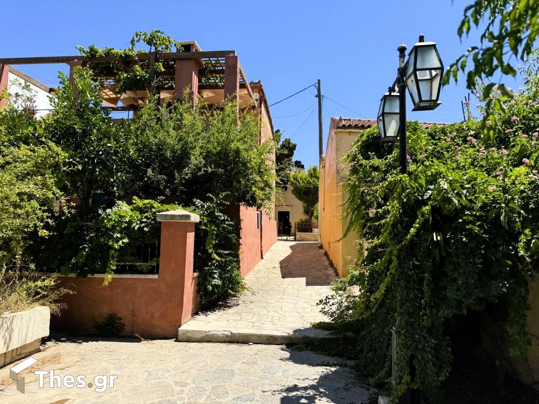 Αρχάνες χωριό Κρήτη Ηράκλειο διακοπές Archanes Crete