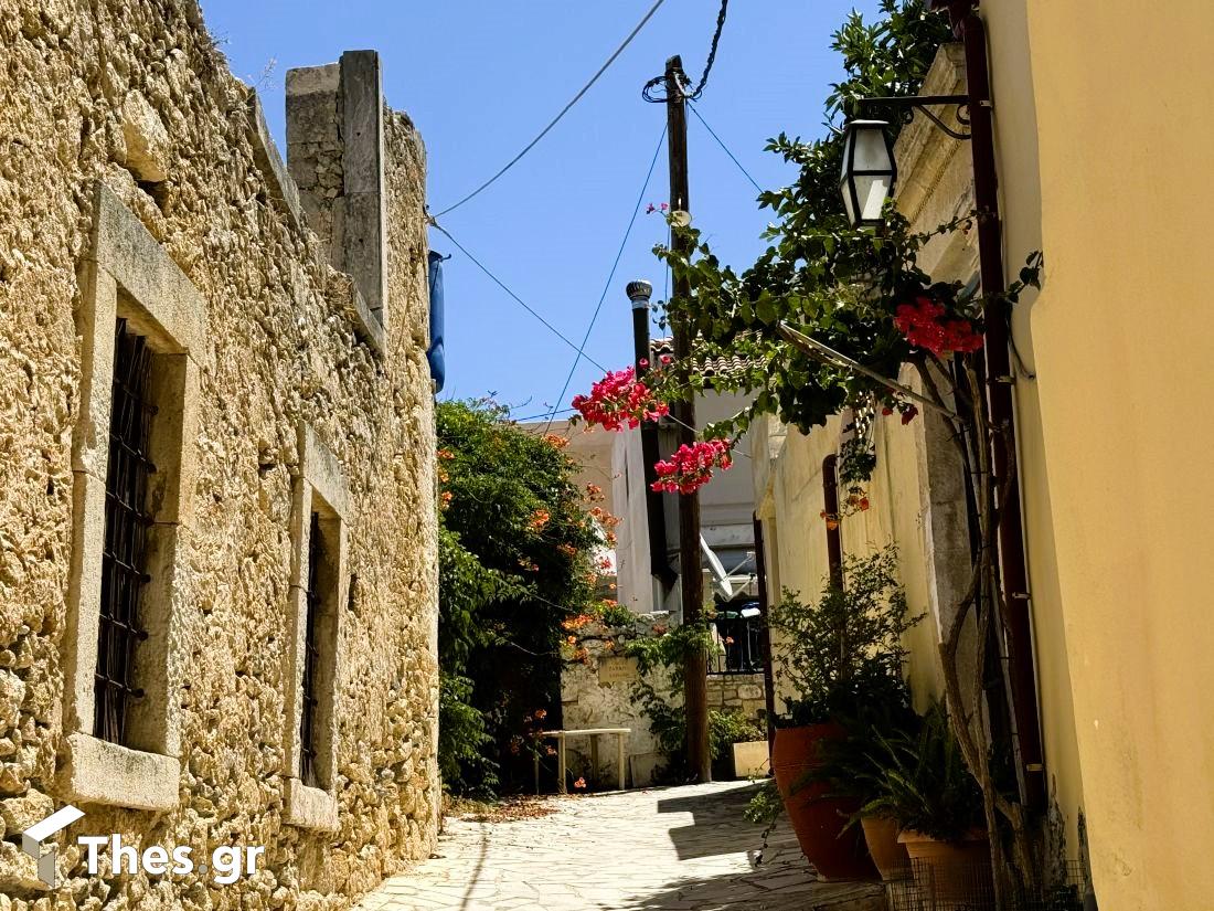 Αρχάνες χωριό Κρήτη Ηράκλειο διακοπές Archanes Crete