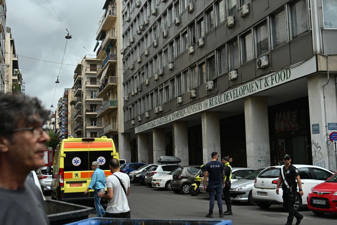 Αχαρνών άνδρας απειλεί να αυτοκτονήσει