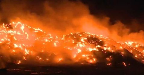 Θεσσαλονίκη: Μεγάλη φωτιά σε εργοστάσιο ανακυκλώσιμων υλικών (ΒΙΝΤΕΟ)
