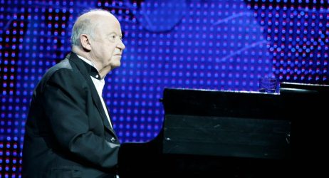 Μίμης Πλέσσας: Καλλιτέχνες αποχαιρετούν τον μεγάλο μουσικοσυνθέτη στα social media