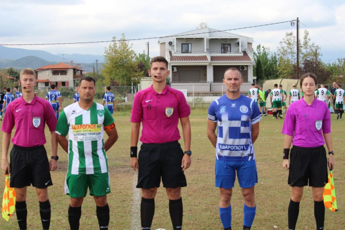 Οι διαιτητές και αρχηγοί της αναμέτρησης