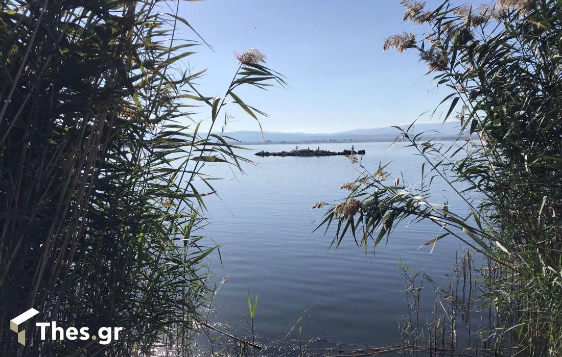 Βυζαντινό Κάστρο Βόλβον Φρούριο Λίμνη Μικρή ερείπια drone