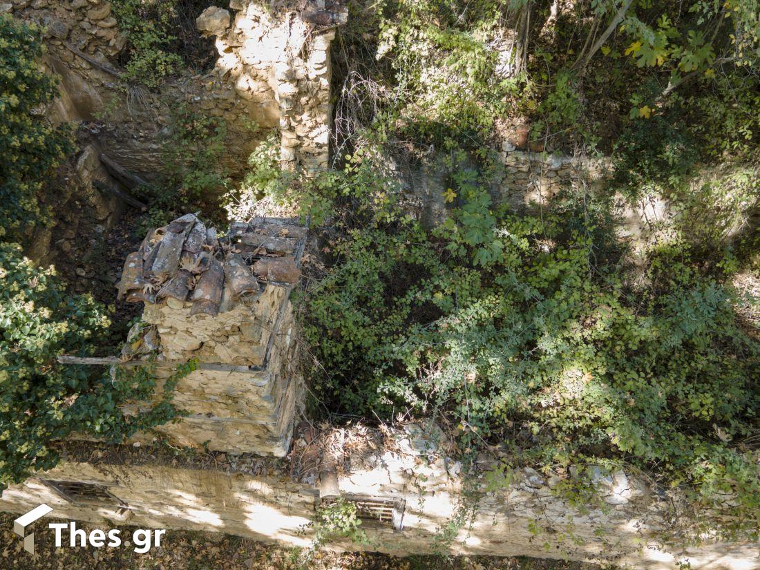 Ο καταρράκτης της Μπούλας Δουμπιά Χαλκιδική