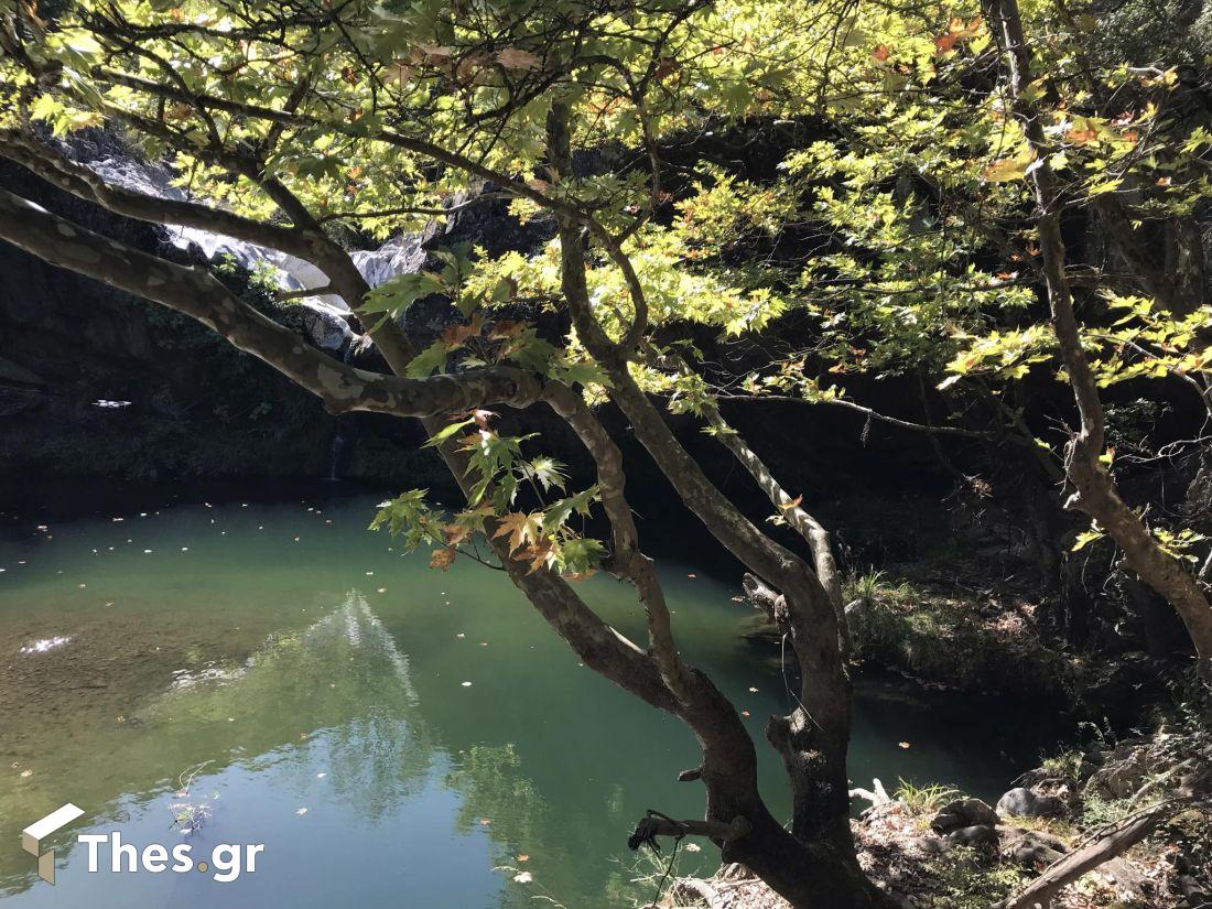 Ο καταρράκτης της Μπούλας Δουμπιά Χαλκιδική