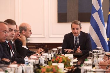 Κυριάκος Μητσοτάκης: «Στα 950 ευρώ ο κατώτατος μισθός το 2027»