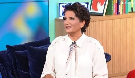 Αλκηστις Πρωτοψάλτη: “Ημουν σαν το μαύρο πρόβατο στην οικογένειά μου” (ΒΙΝΤΕΟ)