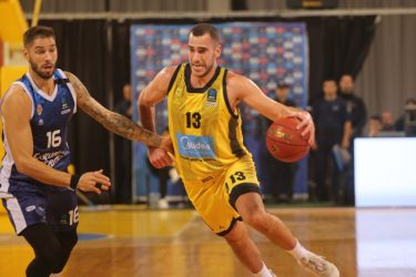 Αρης-Βαλένθια 59-63: Εντός έδρας απώλεια για τους “κίτρινους”