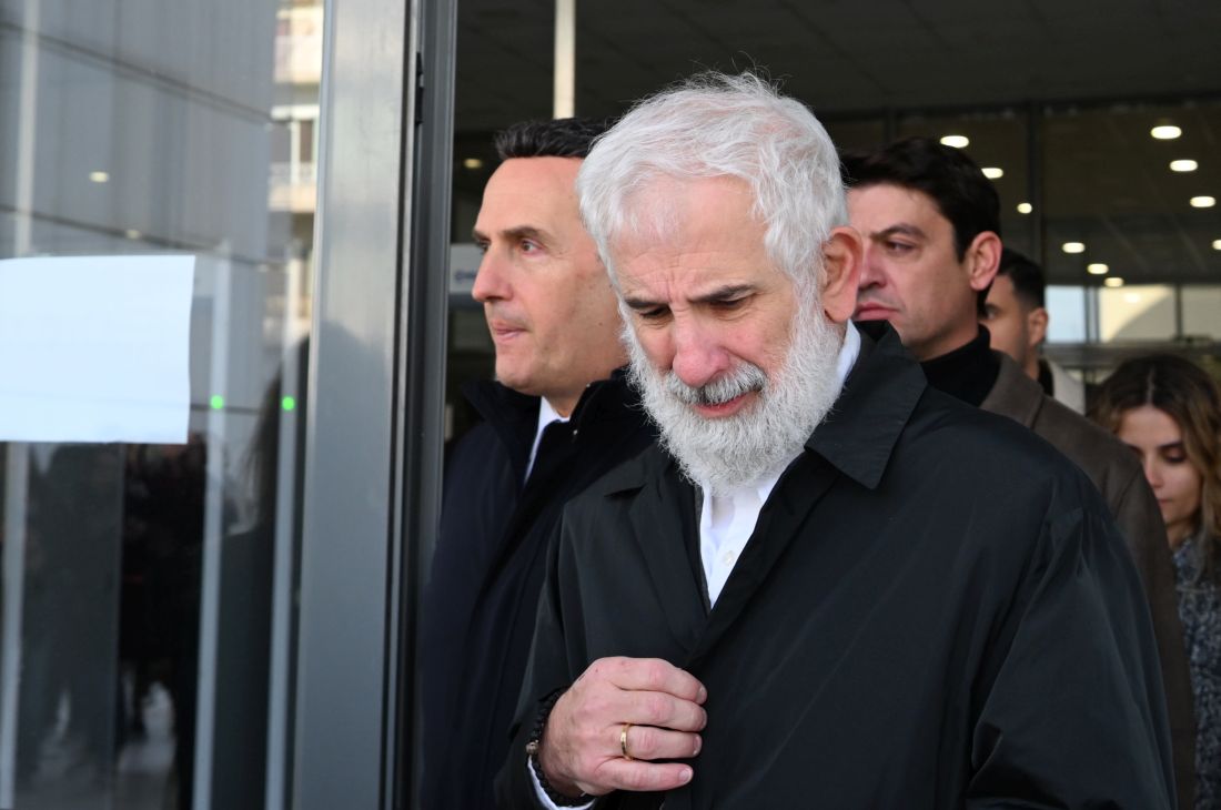 Πέτρος Φιλιππίδης