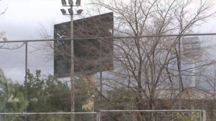 Θεσσαλονίκη: Στριφογυρίζει ο ηλεκτρονικός πίνακας στο Καυτανζόγλειο (ΒΙΝΤΕΟ)