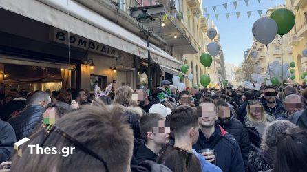 Θεσσαλονίκη: Μεγάλο γλέντι στο κέντρο της πόλης – Αναψαν οι ψησταριές, δυνατή μουσική και χορός (ΒΙΝΤΕΟ & ΦΩΤΟ)