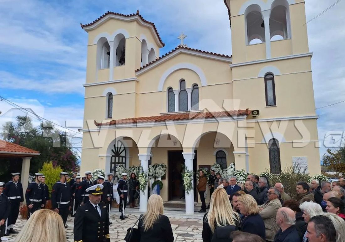Το τελευταίο "αντίο" στον 21χρονο βατραχάνθρωπο που έχασε τη ζωή του κατά τη διάρκεια εκπαίδευσης