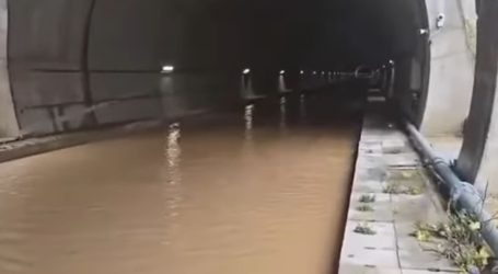 Πλημμύρισε το τούνελ του ΟΣΕ στα Τέμπη