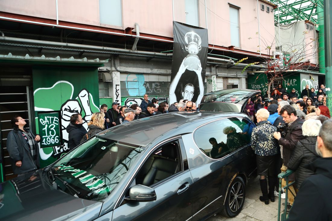 Μίμης Δομάζος