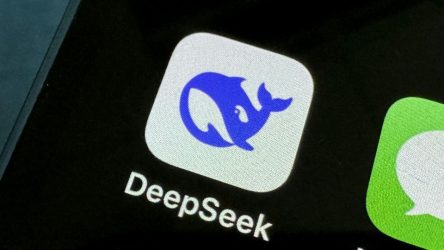 DeepSeek: Η δωρεάν εφαρμογή τεχνητής νοημοσύνης προκαλεί παγκόσμια φρενίτιδα