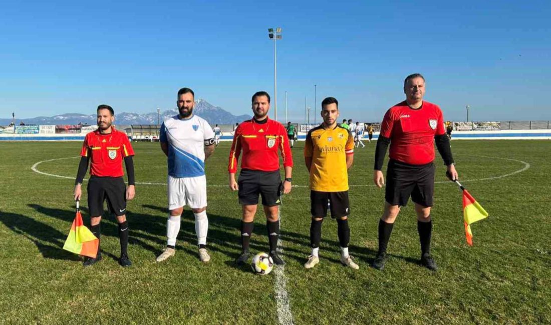 Οι διαιτητές και οι αρχηγοί