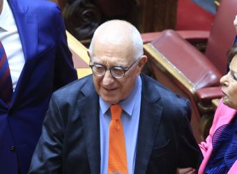 Νέος πρόεδρος της Βουλής με 247 ψήφους ο Νικήτας Κακλαμάνης