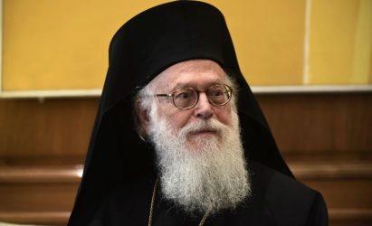 Εκοιμήθη ο Αρχιεπίσκοπος Αλβανίας Αναστάσιος