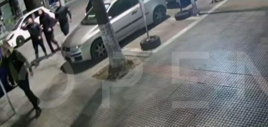 Θεσσαλονίκη: Πυροβολισμοί σε κεντρικό δρόμο του Κορδελιού – Βίντεο ντοκουμέντο από τη στιγμή της συμπλοκής 