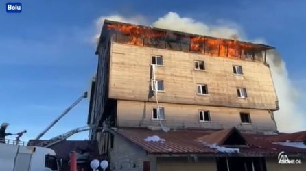 Τουρκία: Τέσσερις συλλήψεις για την πυρκαγιά σε χιονοδρομικό κέντρο