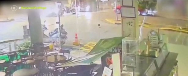 Βίντεο από την τραγωδία στην άσφαλτο – Νεκρός οδηγός μηχανής που καρφώθηκε σε ΙΧ