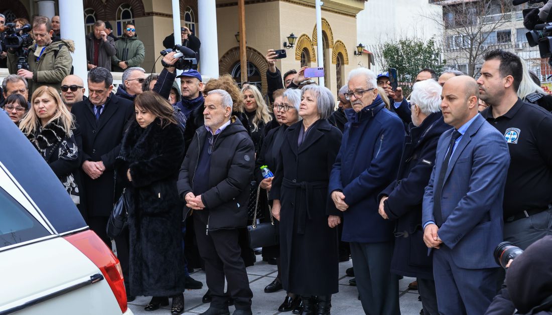 Βασίλης Καλογήρου