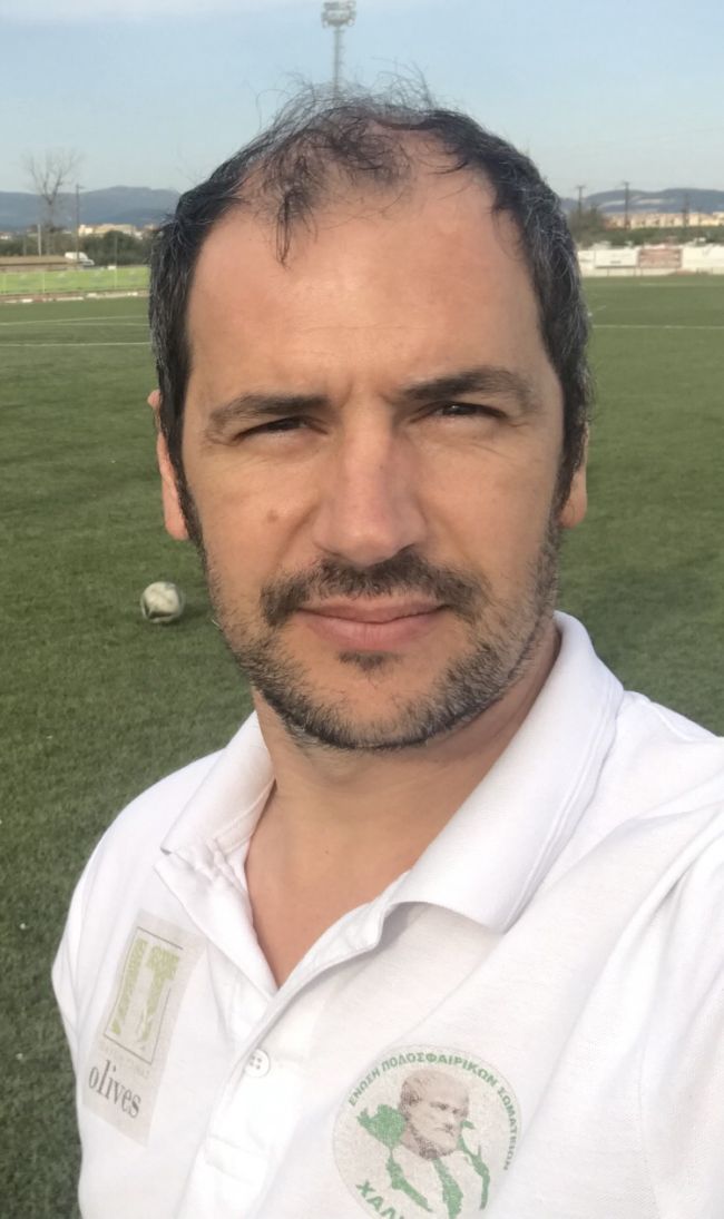 Ο Λευτέρης Λαφαντάρης