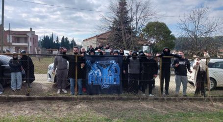 Πιστοί και ιδιαίτερα εκδηλωτικοί σε άλλο ένα παιχνίδι οι φίλαθλοι της Ποτίδαιας, στάθηκαν δίπλα στην ομάδα τους