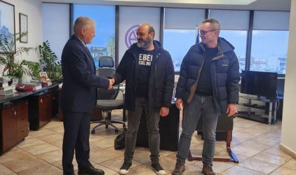 Θεσσαλονίκη: Οδηγός του ΟΑΣΘ βρήκε και παρέδωσε τσάντα με 1.400 ευρώ (ΒΙΝΤΕΟ)