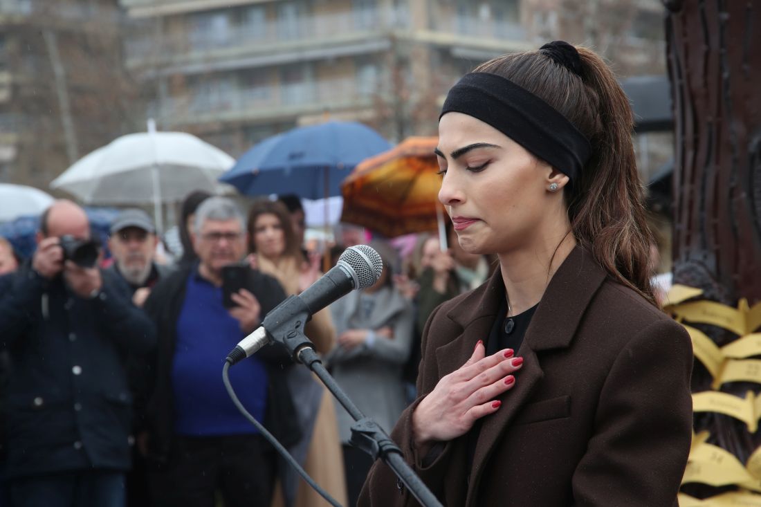 Αποκαλυπτήρια του μνημείου το "Δέντρο της Μνήμης" στην Θεσσαλονίκη με τα ονόματα των 57 θυμάτων της σιδηροδρομικής τραγωδίας των Τεμπών, Κυριακή 2 Μαρτίου 2025.