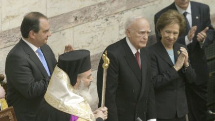 σαν σήμερα Κάρολος Παπούλιας