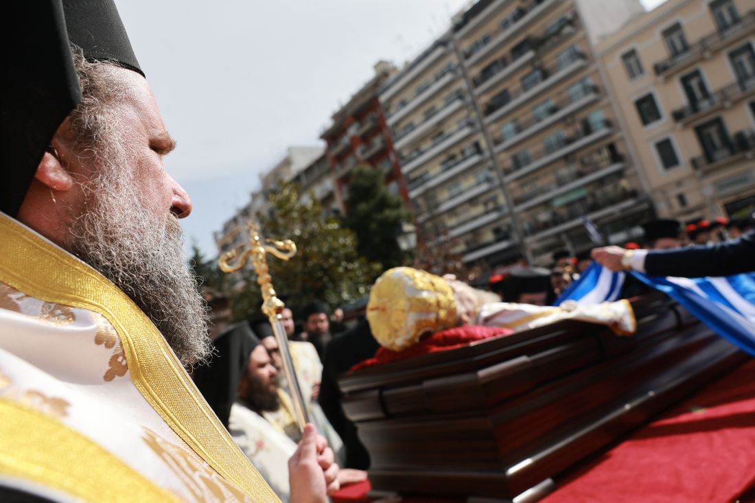 Μητροπολίτης Ανθιμος ενταφιασμός