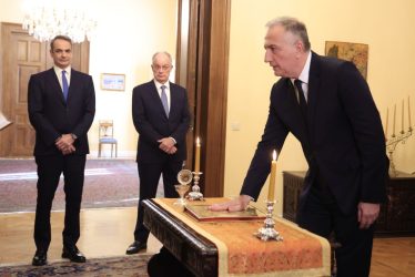 Σταύρος Καλαφάτης