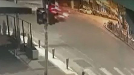 Θεσσαλονίκη: Βίντεο ντοκουμέντο από την στιγμή που η μεθυσμένη οδηγός “καρφώθηκε” σε όχημα με τρέιλερ